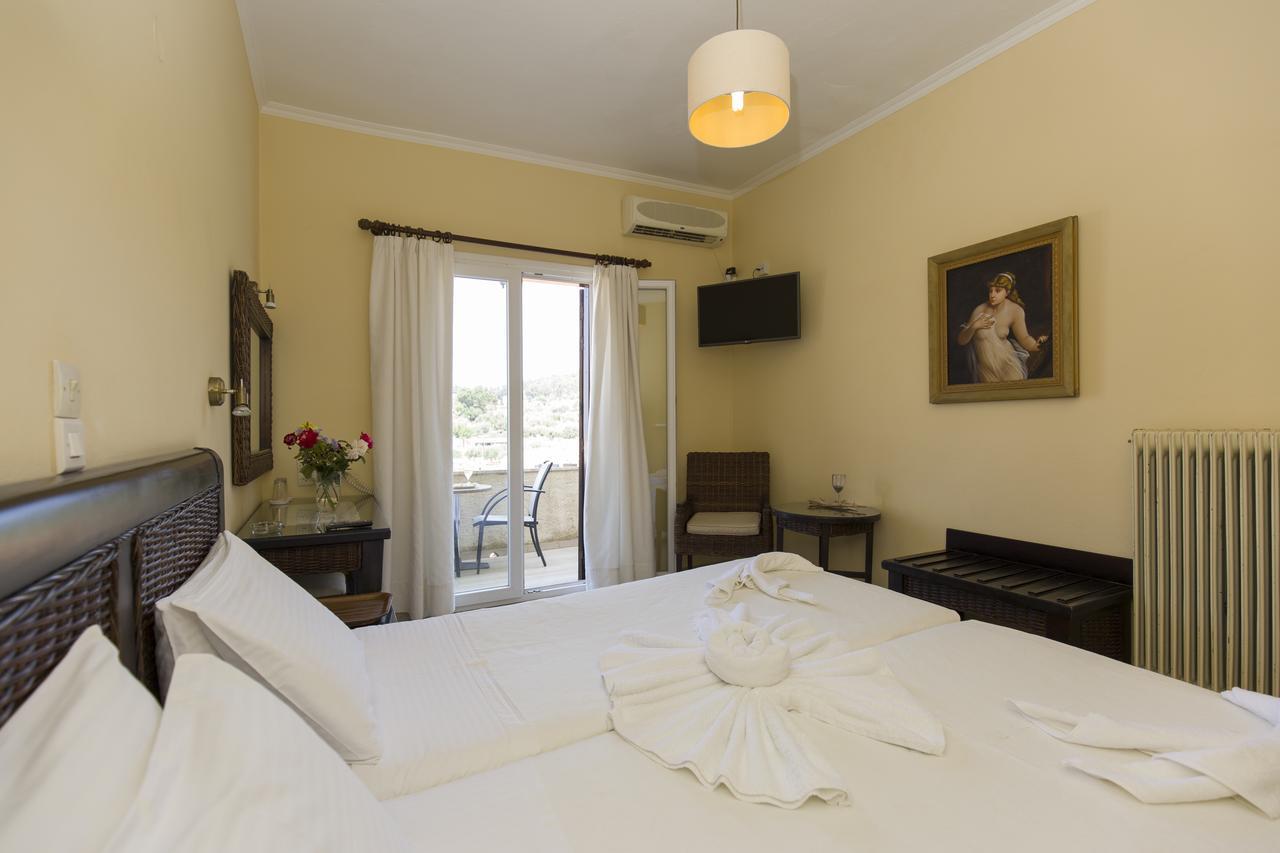 Virginia Hotel Самос Экстерьер фото